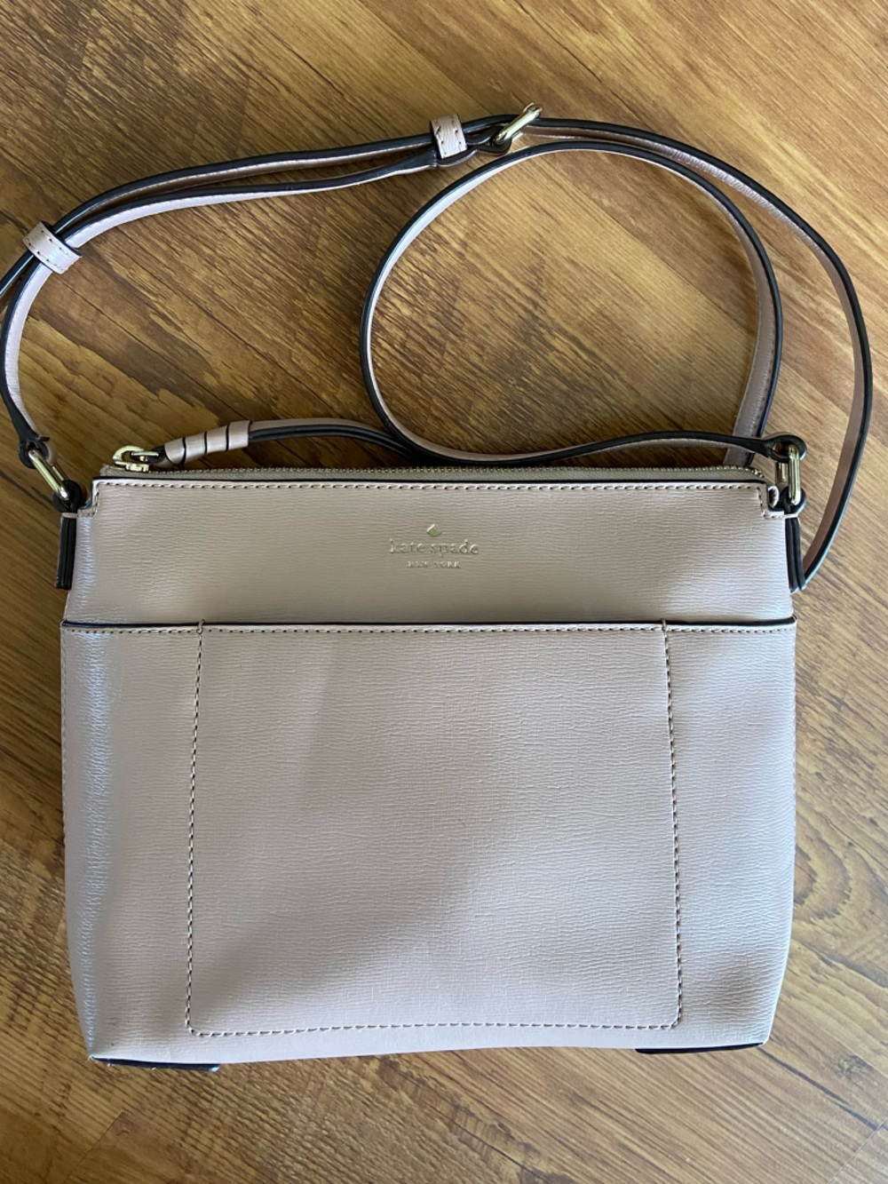 Kate Spade Holiday Lane Evie Crossbody Bag